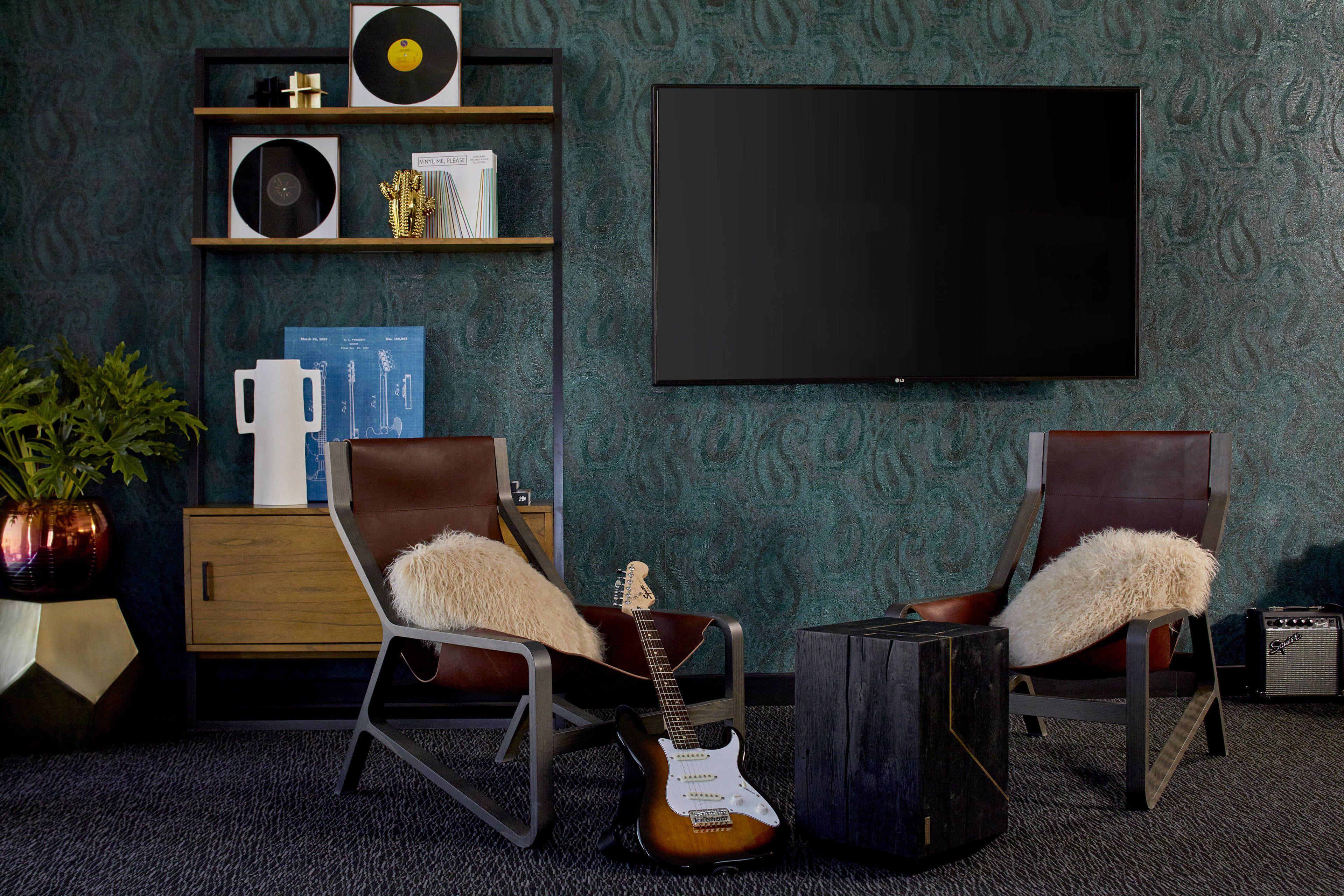One King Suite